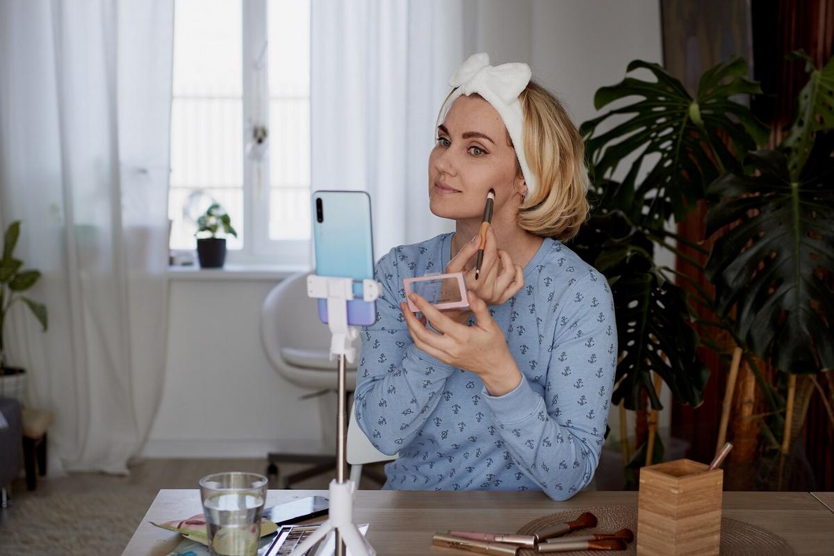 How AI is Revolutionizing Personalized Skincare Solutions